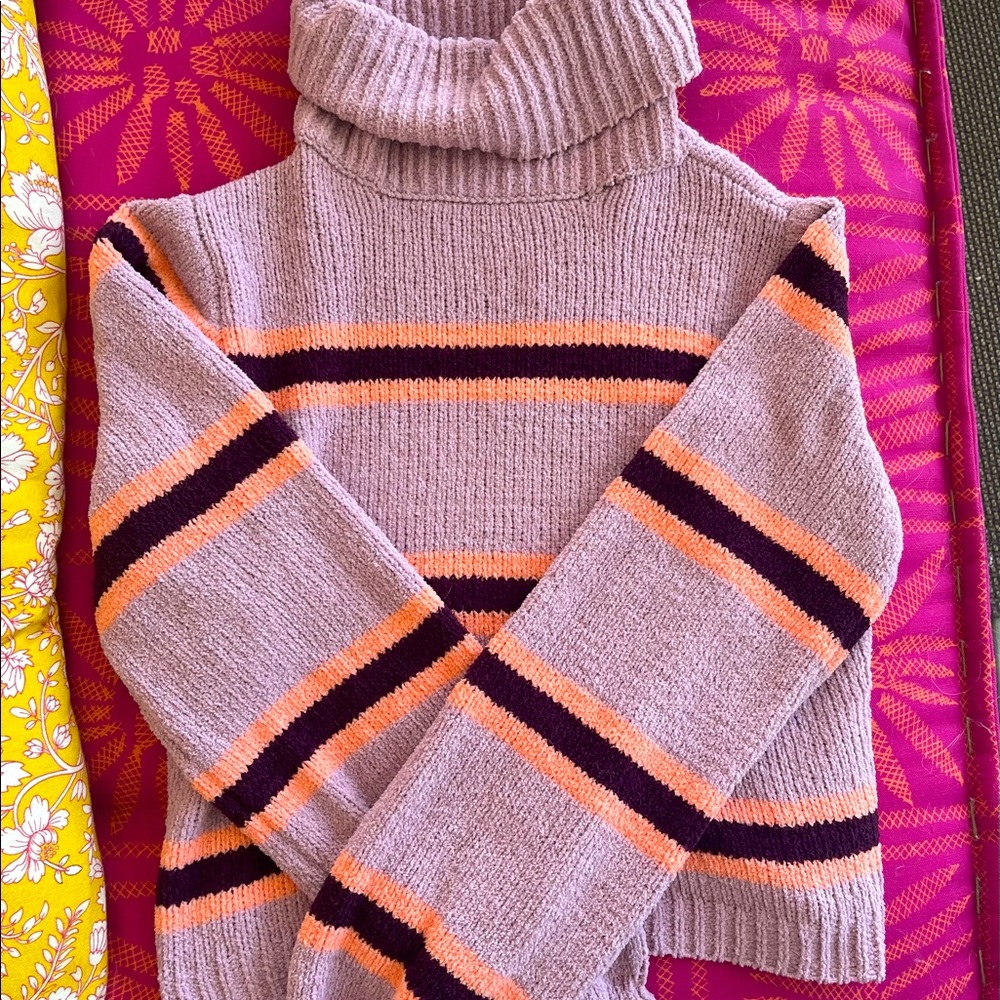 Turtleneck stripe sweater